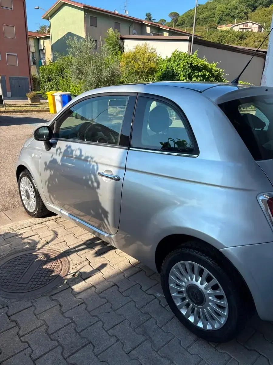 Usata Fiat 500 Lounge 75 CV (55 kW) 2010 Argento Berlina