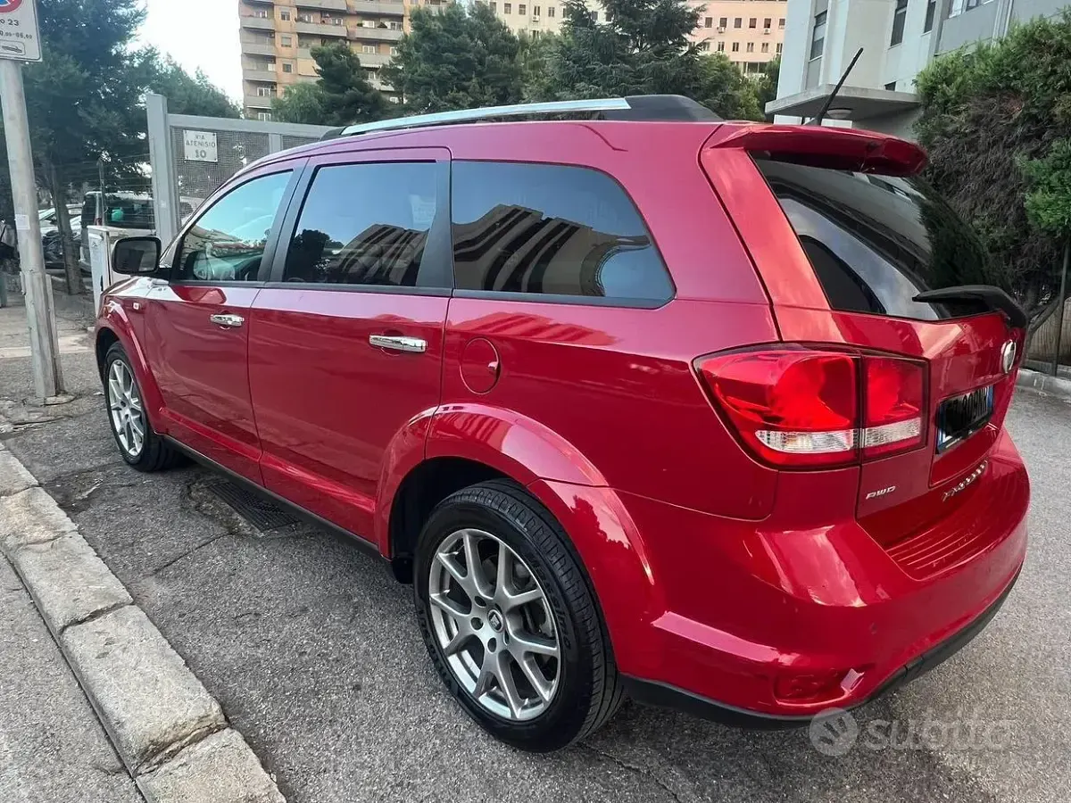 Usado Fiat Freemont Cross 170 HP (125 kW) 2015 Vermelho SUV