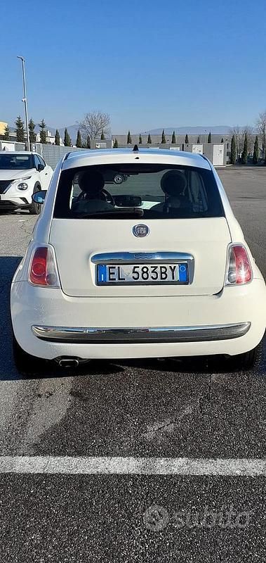 Usata Fiat 500 69 CV (50 kW) 2011 Bianco Utilitaria