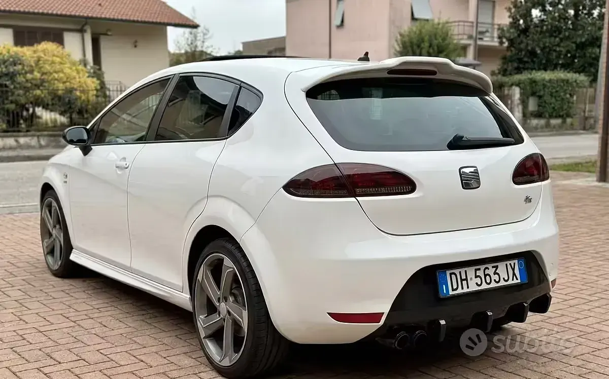 Usata Seat Leon FR 200 CV (147 kW) 2007 Bianco Utilitaria
