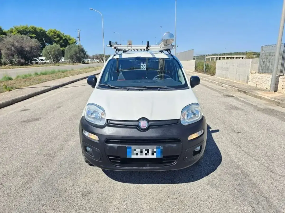 Usata Fiat Panda 4x4 Climbing 75 CV (55 kW) 2014 Bianco Utilitaria