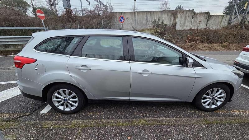 Usata Ford Focus Business Edition 120 CV (88 kW) 2015 Station wagon