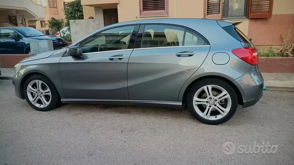Usata Mercedes 200 136 CV (100 kW) 2014 Grigio Berlina