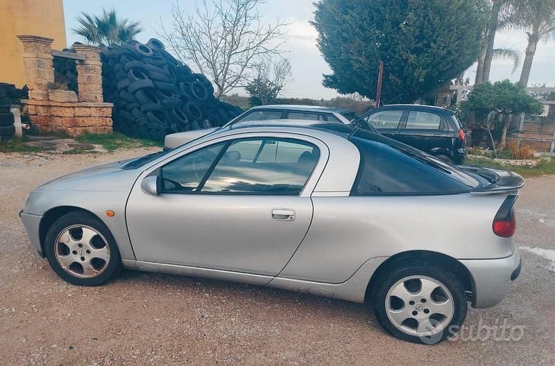 Usata Opel Tigra 90 CV (66 kW) 1999 Grigio Coupé