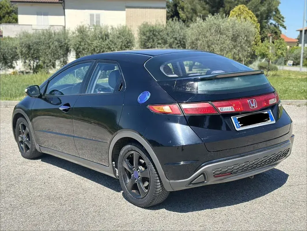 Usata Honda Civic Elegance 83 CV (61 kW) 2007 Berlina