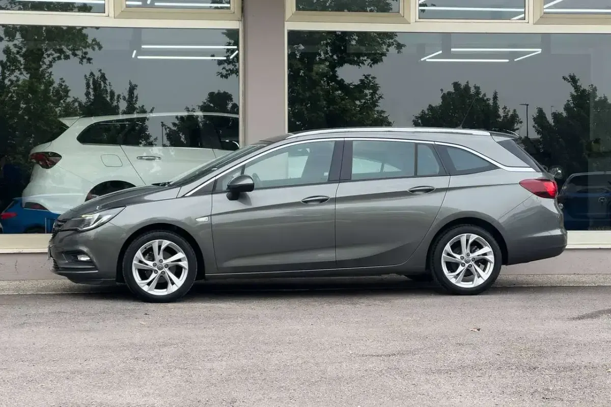 Usata Opel Astra Dynamic 150 CV (110 kW) 2019 Grigio Station wagon