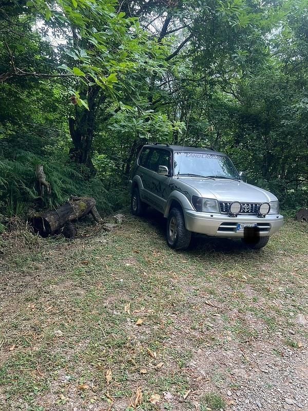 Usata Toyota Land Cruiser 125 CV (91 kW) 1999 Grigio SUV