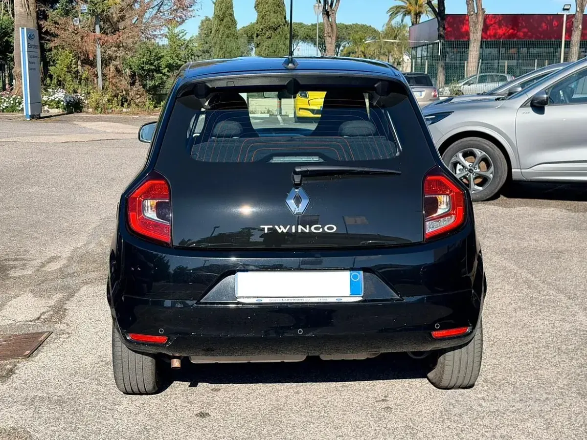 Usata Renault Twingo Equilibre 65 CV (47 kW) 2024 Nero Utilitaria