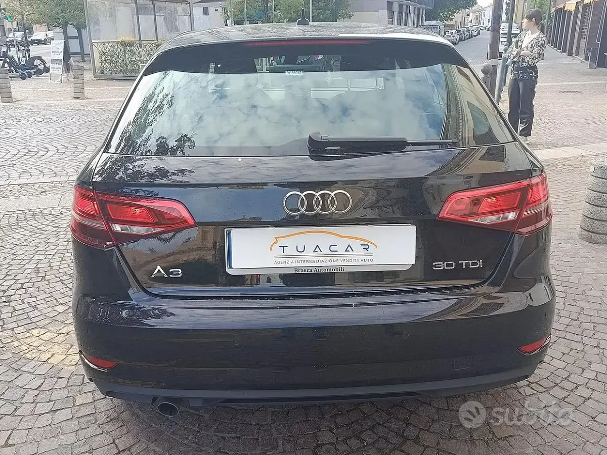 Usata Audi A3 Business 116 CV (85 kW) 2019 Nero Berlina