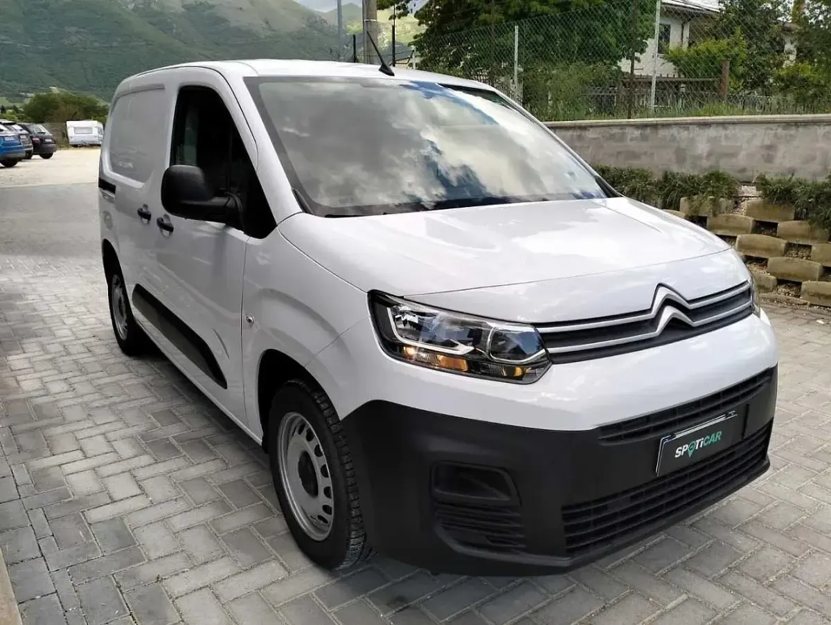 Usata Citroën e-Berlingo 131 CV (96 kW) 2023 Bianco Monovolume