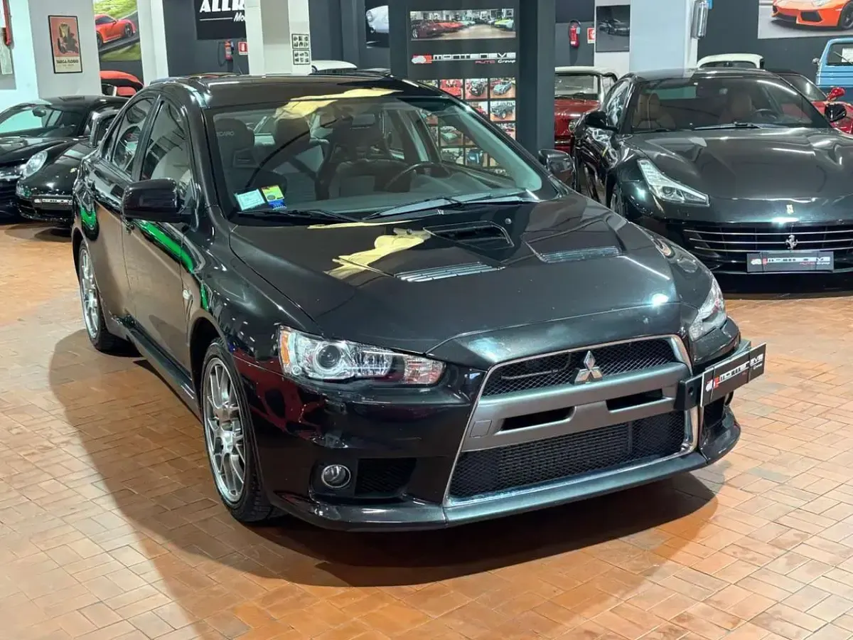 Usata Mitsubishi Lancer Evolution 295 CV (216 kW) 2010 Nero Berlina