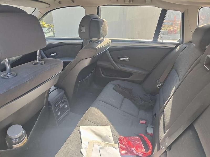 Usata 2009 BMW 520 Station wagon | 2000 € (Super prezzo) - Immagine 1/4