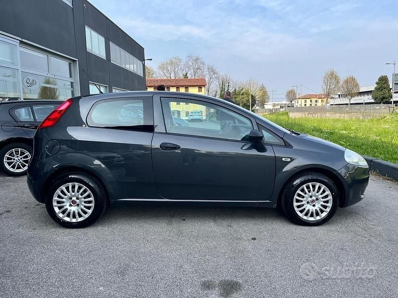 Usata Fiat Punto Classica 60 CV (44 kW) 2011 Nero Utilitaria