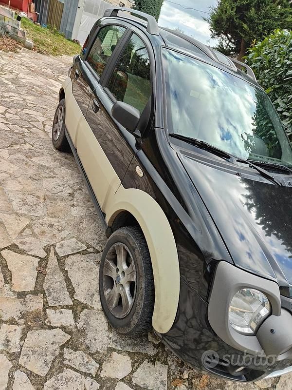 Usata Fiat Panda Cross Cross 2005 Nero Utilitaria