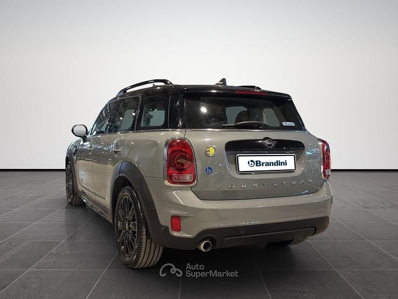 Usata Mini Cooper Clubman Hype 136 CV (100 kW) 2020 Gray Station wagon