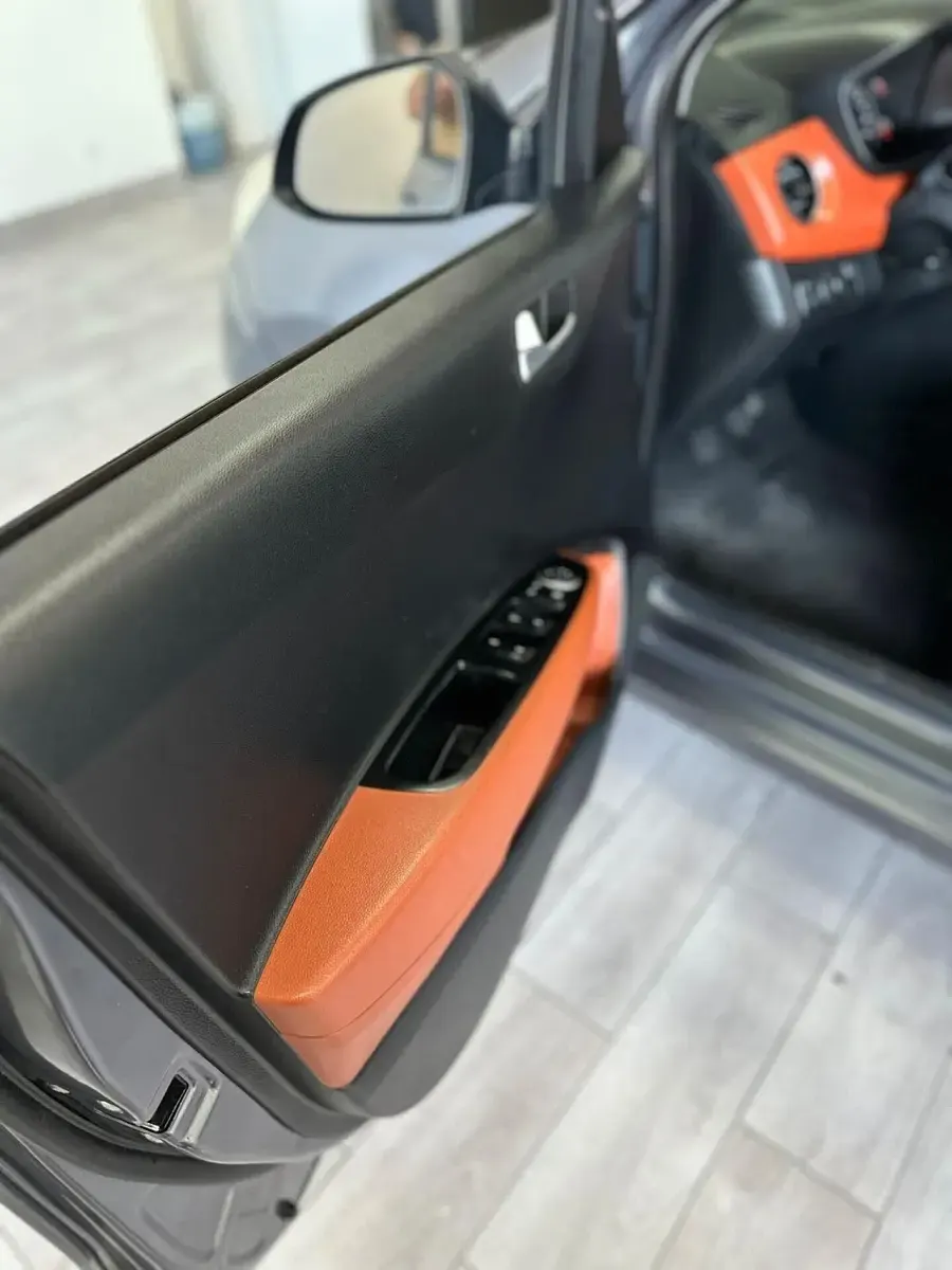 Usata Hyundai i10 66 CV (48 kW) 2014 Grigio Utilitaria