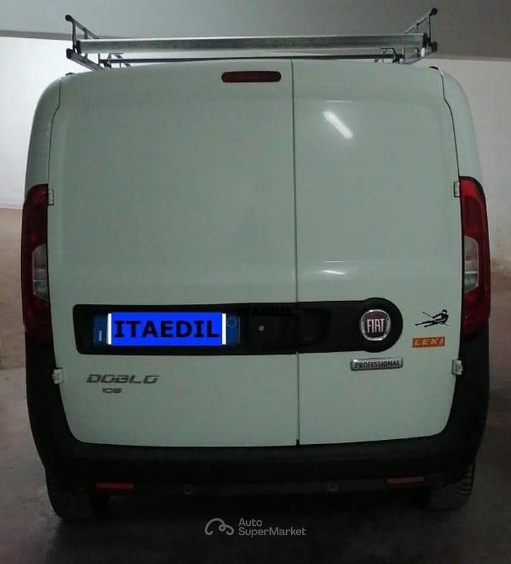 Usata Fiat Doblò 105 CV (77 kW) 2018 Bianco Monovolume
