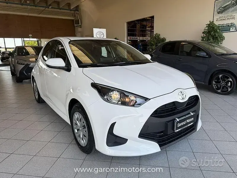 Nuova Toyota Yaris Hybrid 116 CV (85 kW) 2026 Bianco Berlina