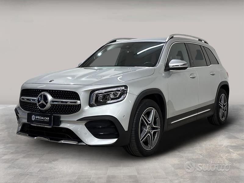 Usata Mercedes GLB200 Premium 150 CV (110 kW) 2021 Argento SUV