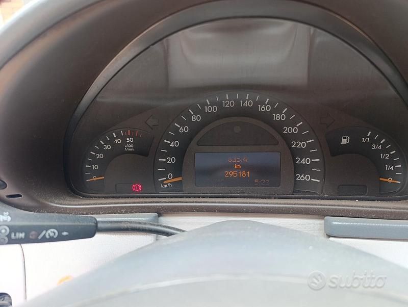 Usata Mercedes C220 2001 Berlina