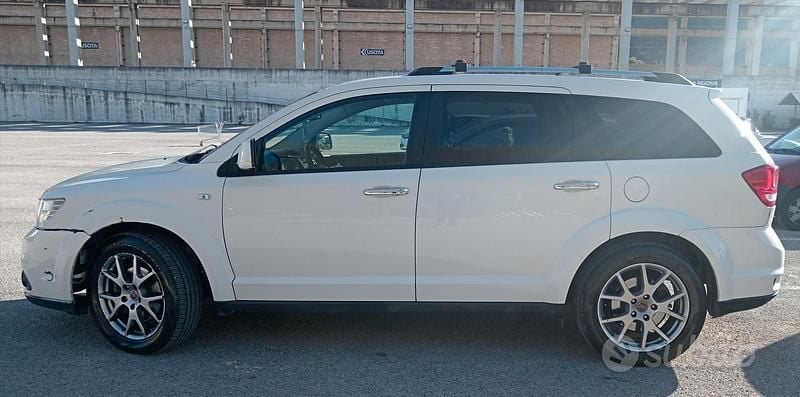 Usata Fiat Freemont 170 CV (125 kW) 2012 Bianco SUV