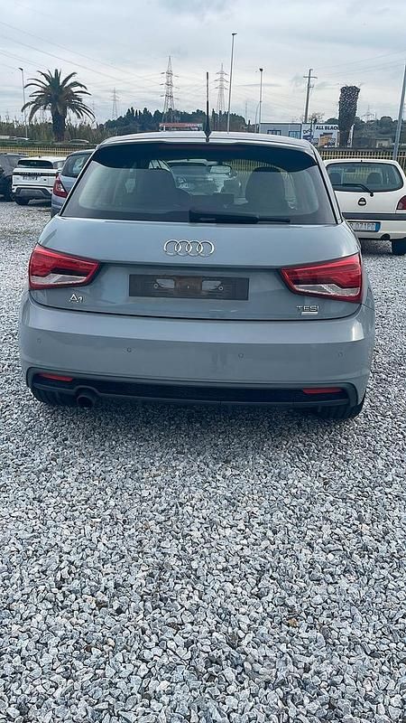 Usata Audi A1 Admired 82 CV (60 kW) 2018 Grigio Berlina