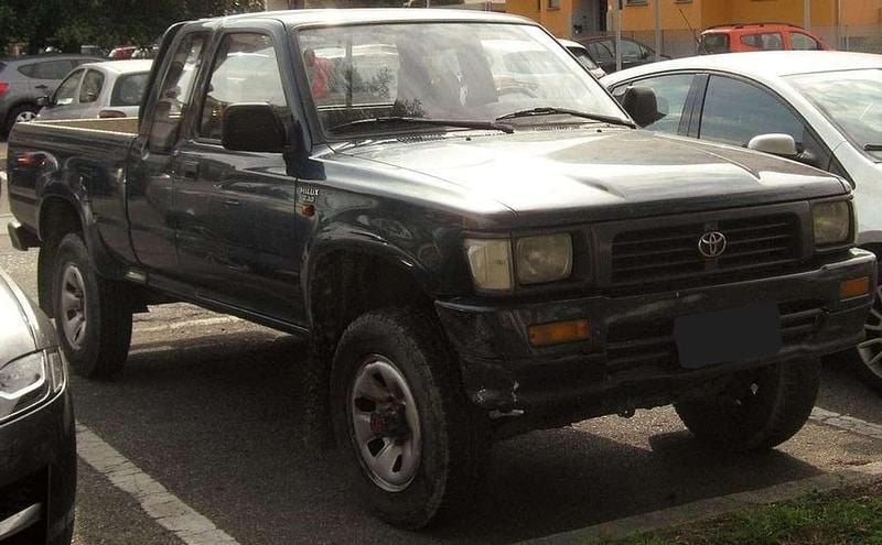 Usata Toyota HiLux 83 CV (61 kW) 1995 Verde Pick-up