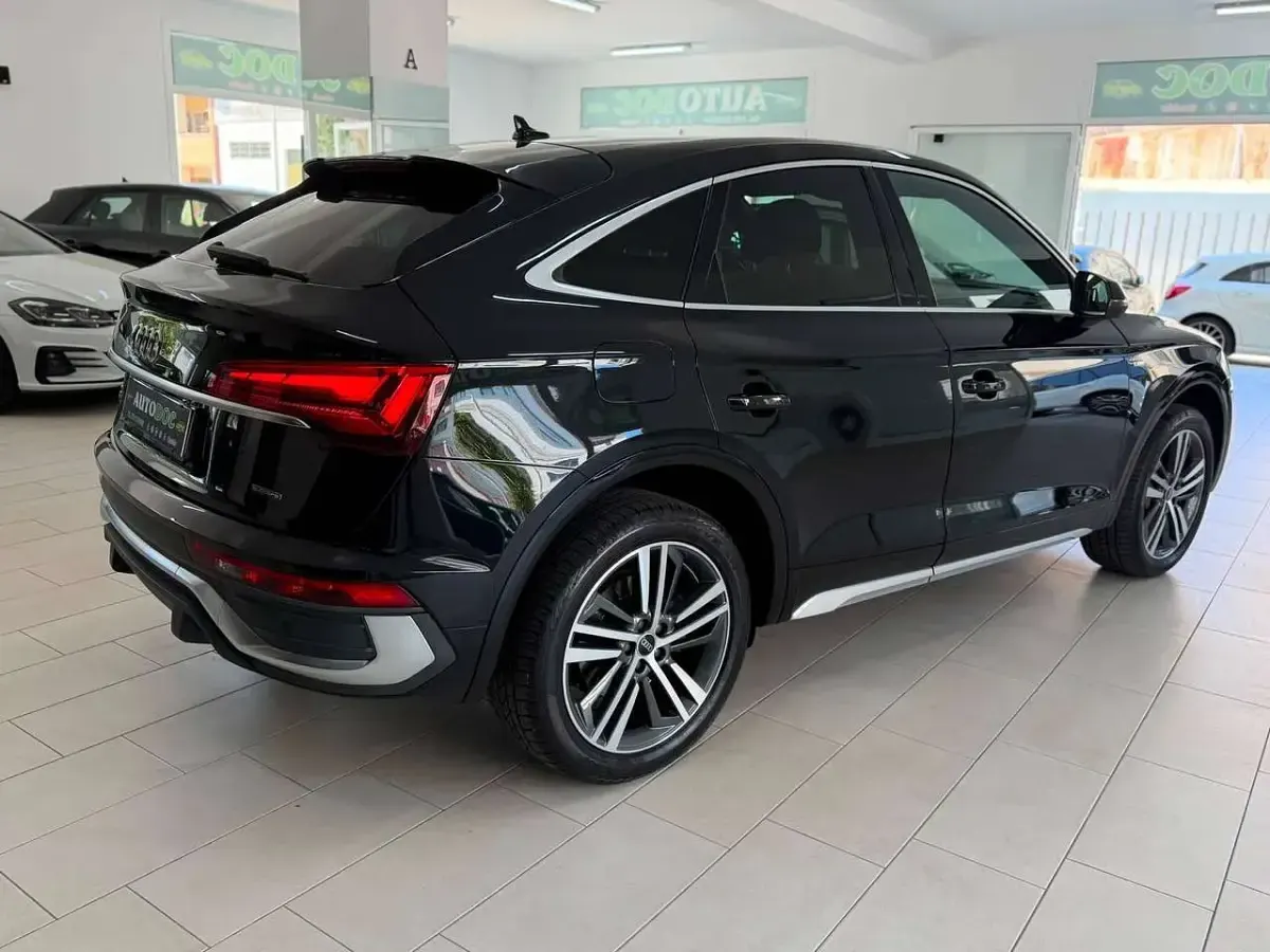 Usata Audi Q5 Sportback S-Line 204 CV (150 kW) 2022 Nero SUV