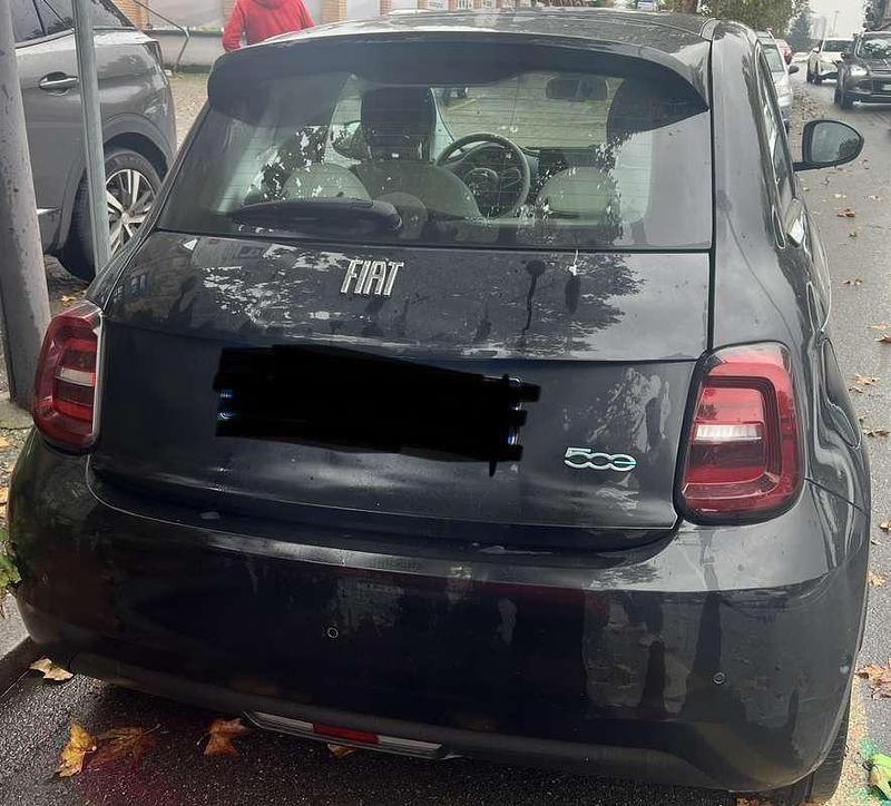 Usata Fiat 500e La Prima 42 kW (58 CV) 2022 Utilitaria