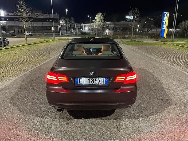 Occasion BMW 320 184 ch (135 kW) 2011 Gris Coupé