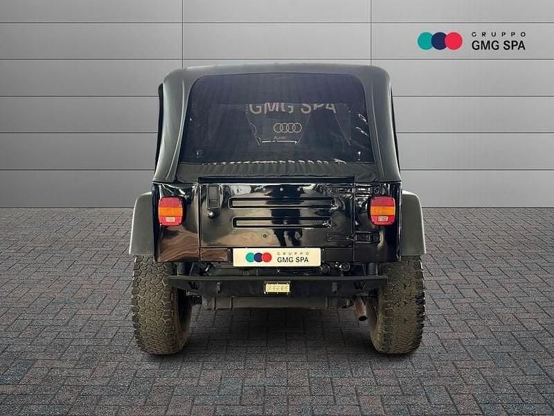 Usata Jeep Wrangler 118 CV (86 kW) 1998 Nero SUV