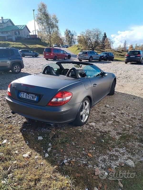 Usata Mercedes SLK200 2004 Grigio Cabrio