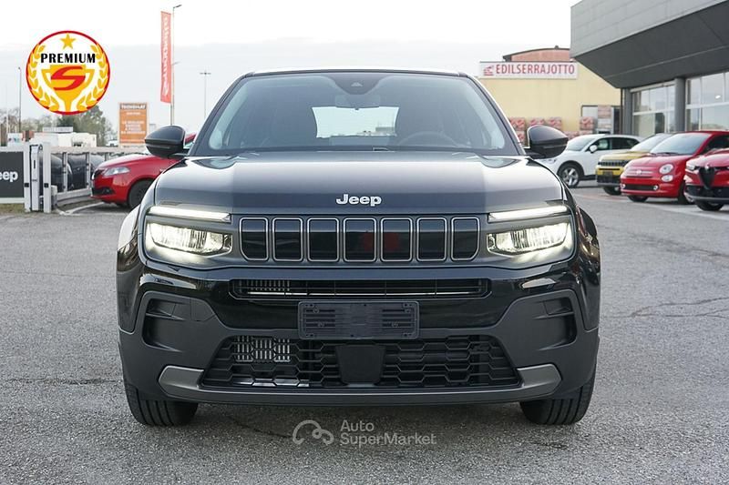 Nuova Jeep Avenger Longitude 101 CV (74 kW) 2025 Nero volcano SUV