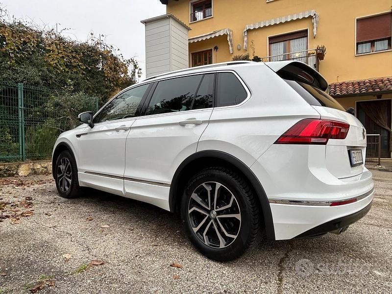 Usata VW Tiguan 150 CV (110 kW) 2019 Bianco SUV