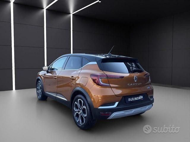 Usata Renault Captur Intens 160 CV (117 kW) 2022 Vari colori SUV