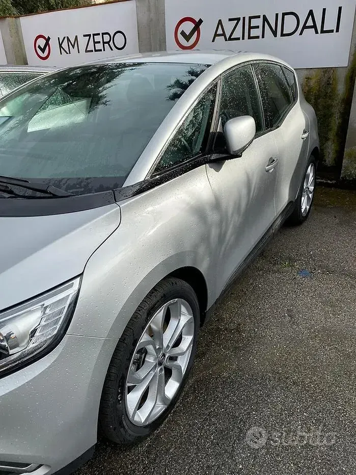 Usata Renault Scénic IV Intens 120 CV (88 kW) 2020 Bianco Monovolume