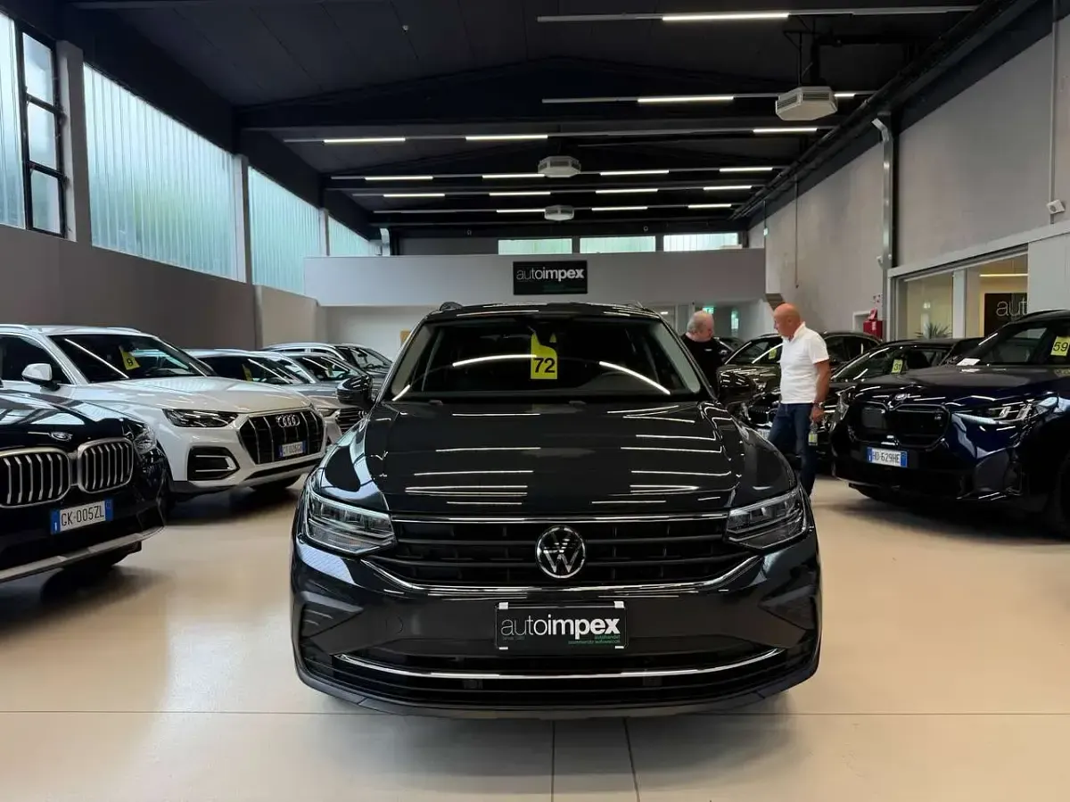 Usata VW Tiguan Life 150 CV (110 kW) 2022 Grigio SUV