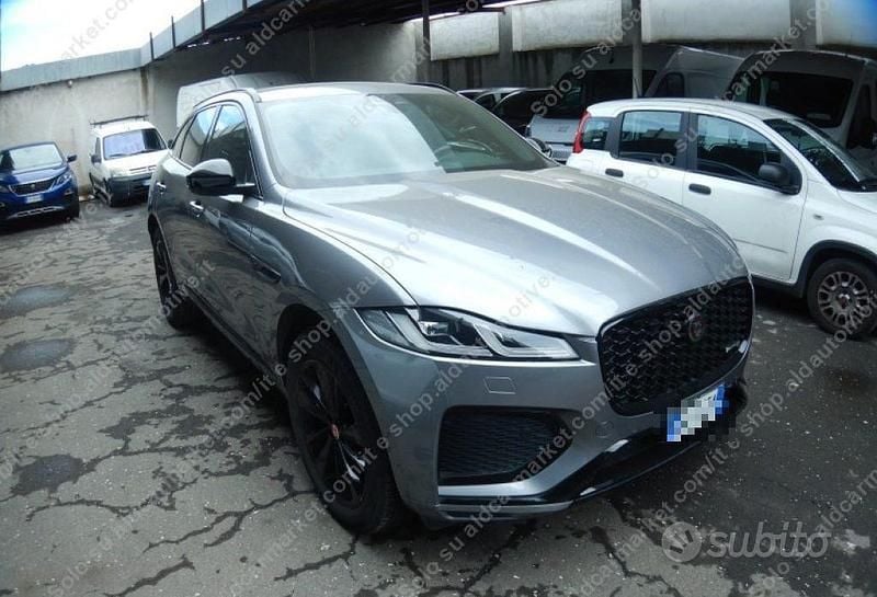 Usata Jaguar F-Pace R-Dynamic 250 CV (183 kW) 2022 Grigio SUV