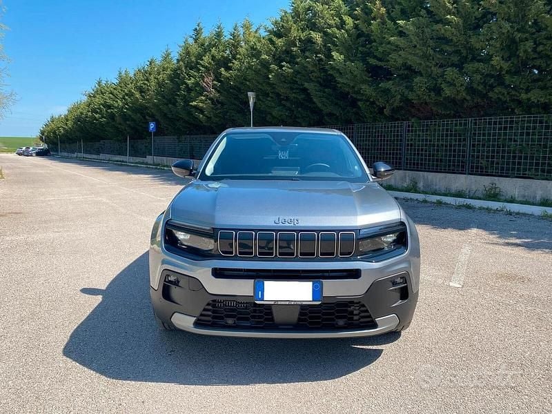 Usata Jeep Avenger Summit 101 CV (74 kW) 2024 Grigio SUV
