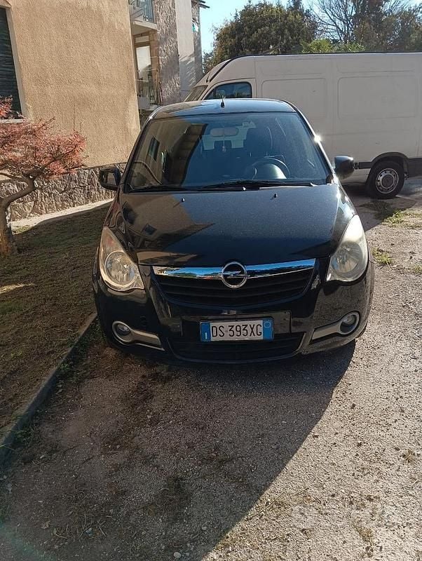 Usata Opel Agila 86 CV (63 kW) 2007 Nero Utilitaria
