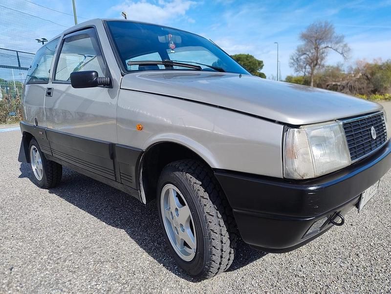 Usata Autobianchi Y10 73 CV (53 kW) 1985 Grigio Utilitaria