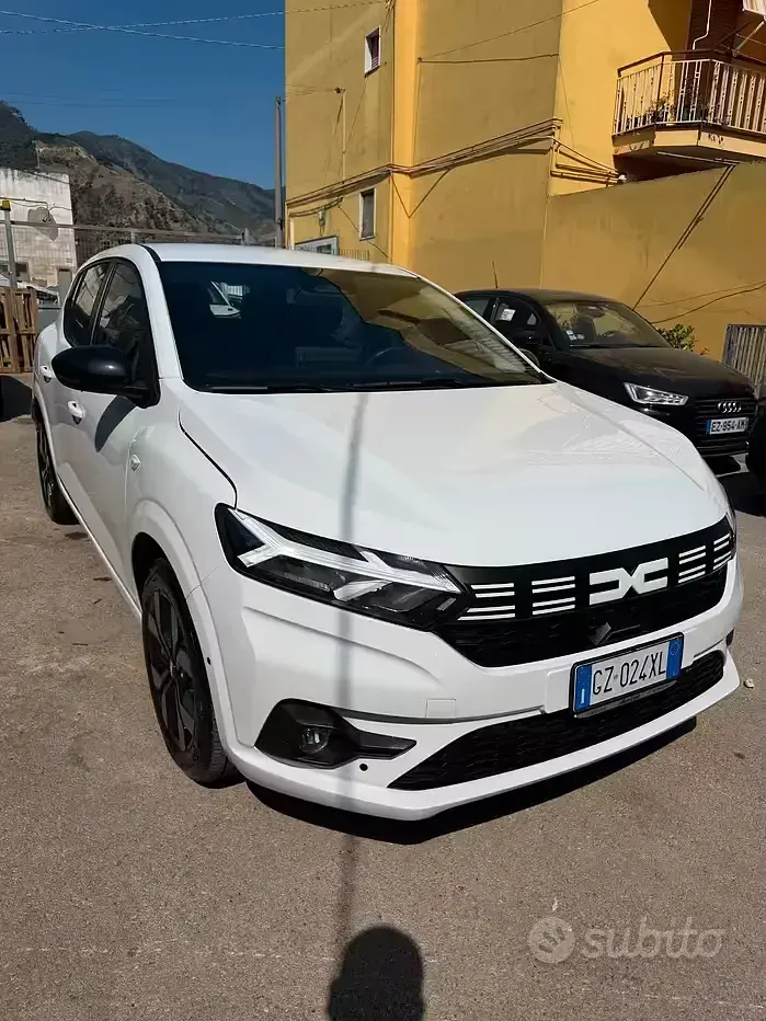 Usata Dacia Sandero Extreme 101 CV (74 kW) 2025 Bianco Berlina