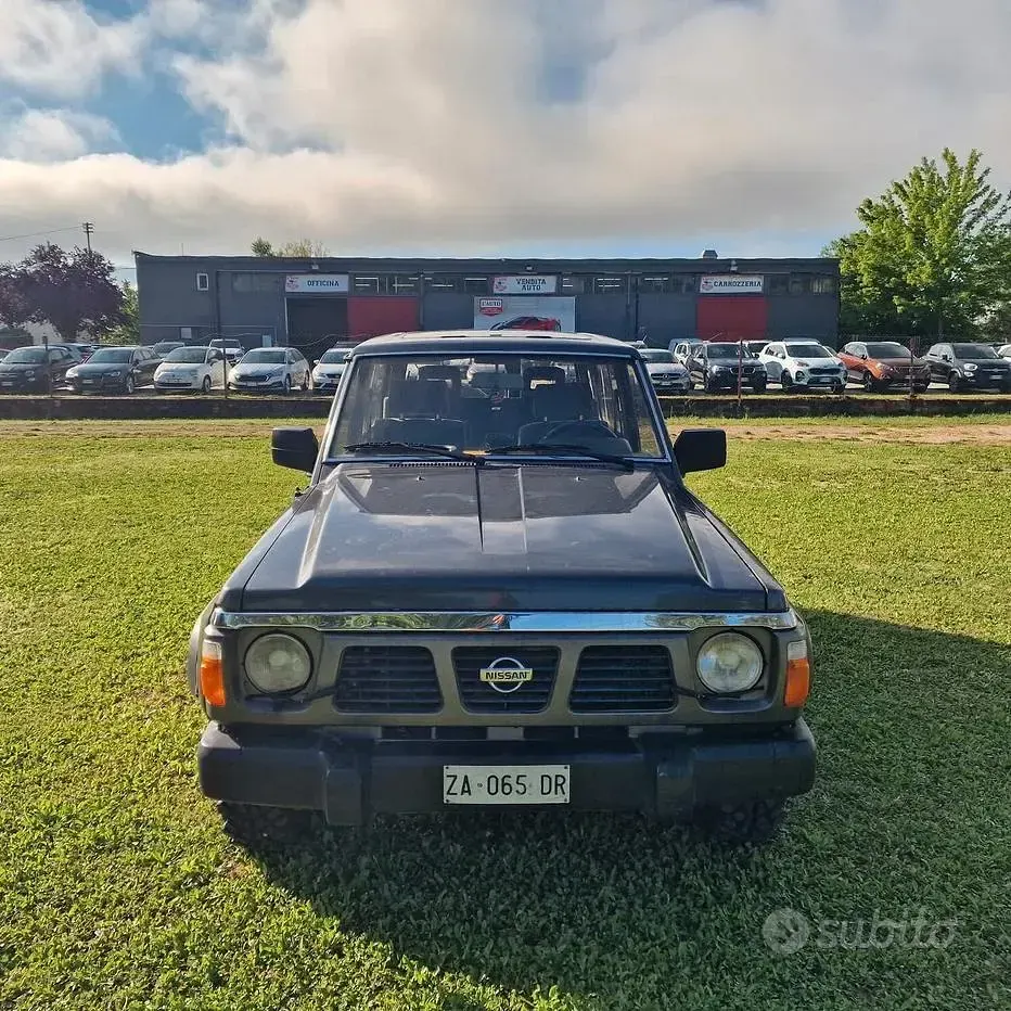 Usata Nissan Patrol 116 CV (85 kW) 1996 Grigio SUV