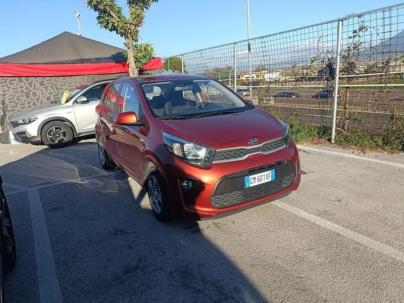 Usata Kia Picanto Urban 67 CV (49 kW) 2023 Rosso Utilitaria