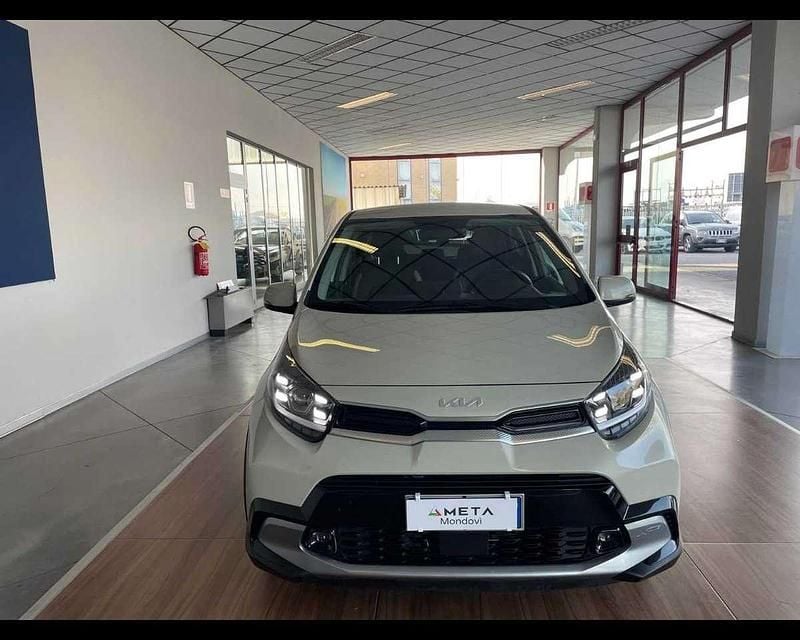Usata Kia Picanto X-Line 67 CV (49 kW) 2022 Beige Utilitaria