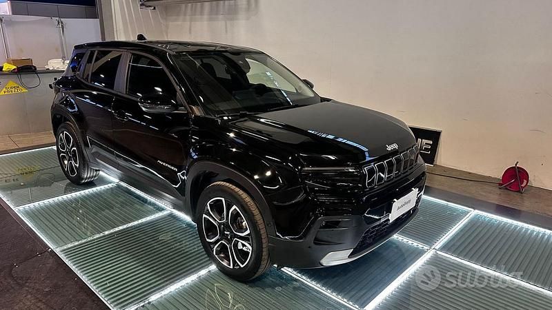 Usata Jeep Avenger Summit 101 CV (74 kW) 2024 Nero SUV