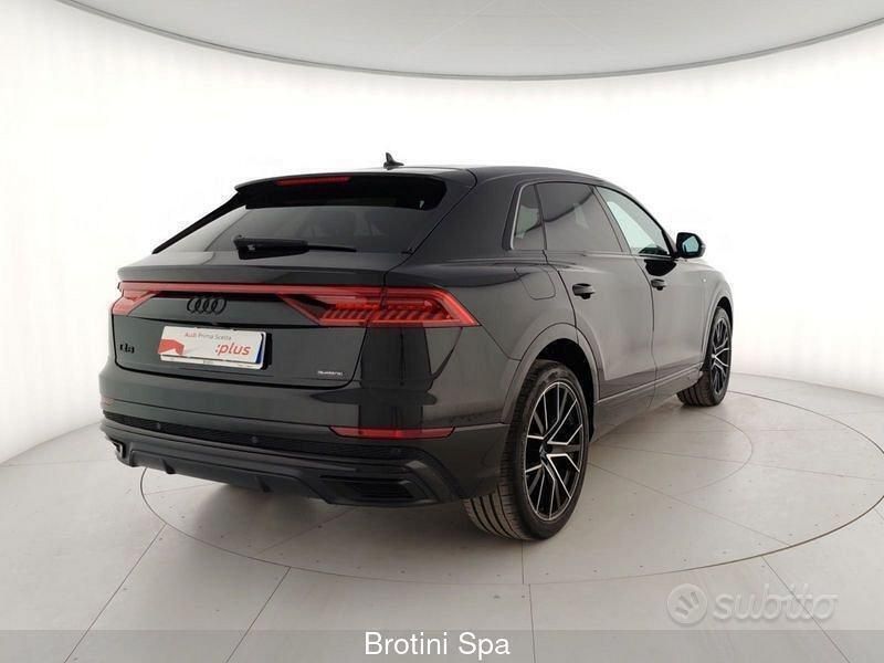 Usata Audi Q8 Sport 231 CV (169 kW) 2021 Nero SUV