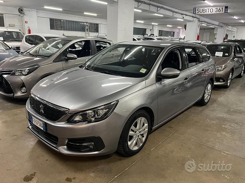 Usata Peugeot 308 131 CV (96 kW) 2019 Grigio Station wagon