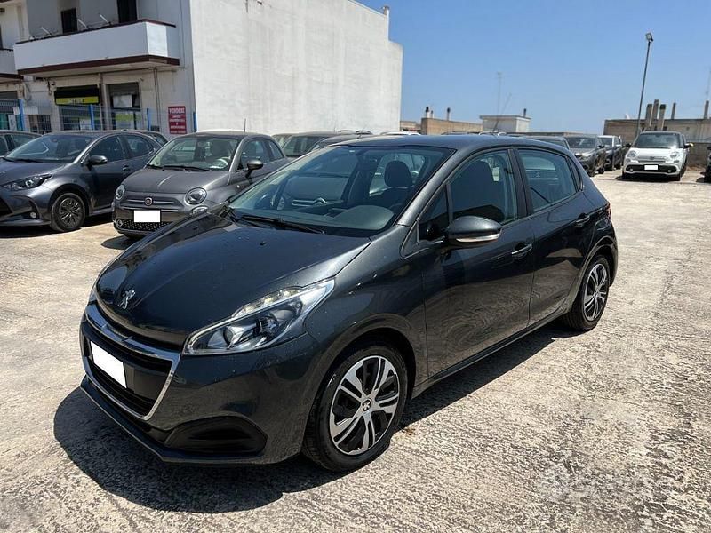 Usata Peugeot 208 75 CV (55 kW) 2016 Grigio Utilitaria