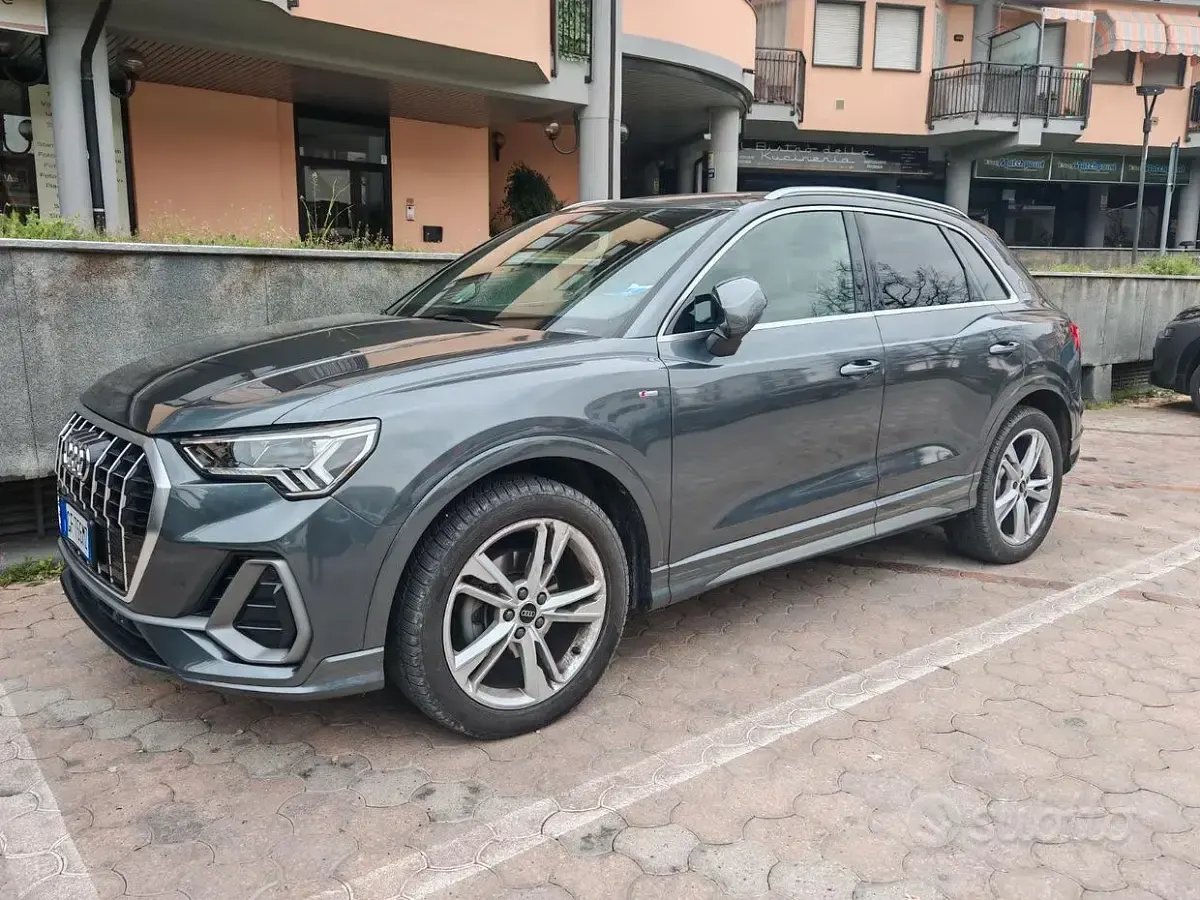 Usata Audi Q3 S-Line 150 CV (110 kW) 2021 Grigio SUV